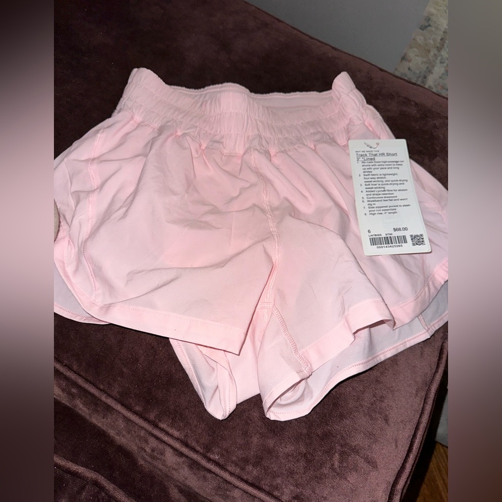 Lululemon shorts strawberry milkshake color